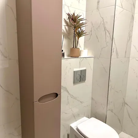 Apartament A142 , Near Airport Chopin , Free Parking