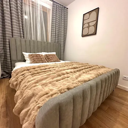 A142 , Near Airport Chopin , Free Parking * Varsavia