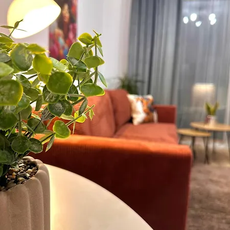 A142 , Near Airport Chopin , Free Parking 华沙