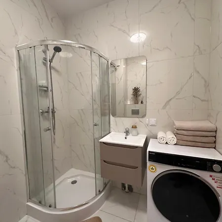 A142 , Near Airport Chopin , Free Parking 公寓