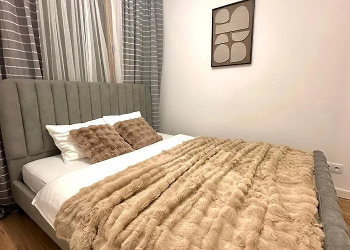 A142 , Near Airport Chopin , Free Parking Apartmán *