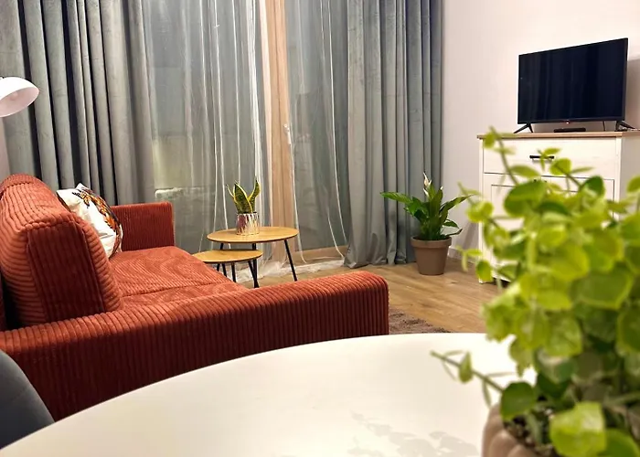 A142 , Near Airport Chopin , Free Parking Daire *